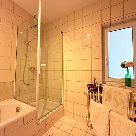 Madeleine Apartment *